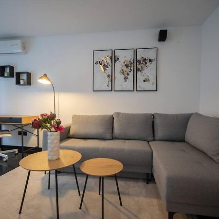 Apartment Hesa- 4 Star Apartment غييكا المظهر الخارجي الصورة